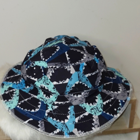 Swimlids UPF 50+ Kids Shark Bait Swim Bucket Hat Beachy Pool Vacay Size S NWOT - Picture 9 of 13